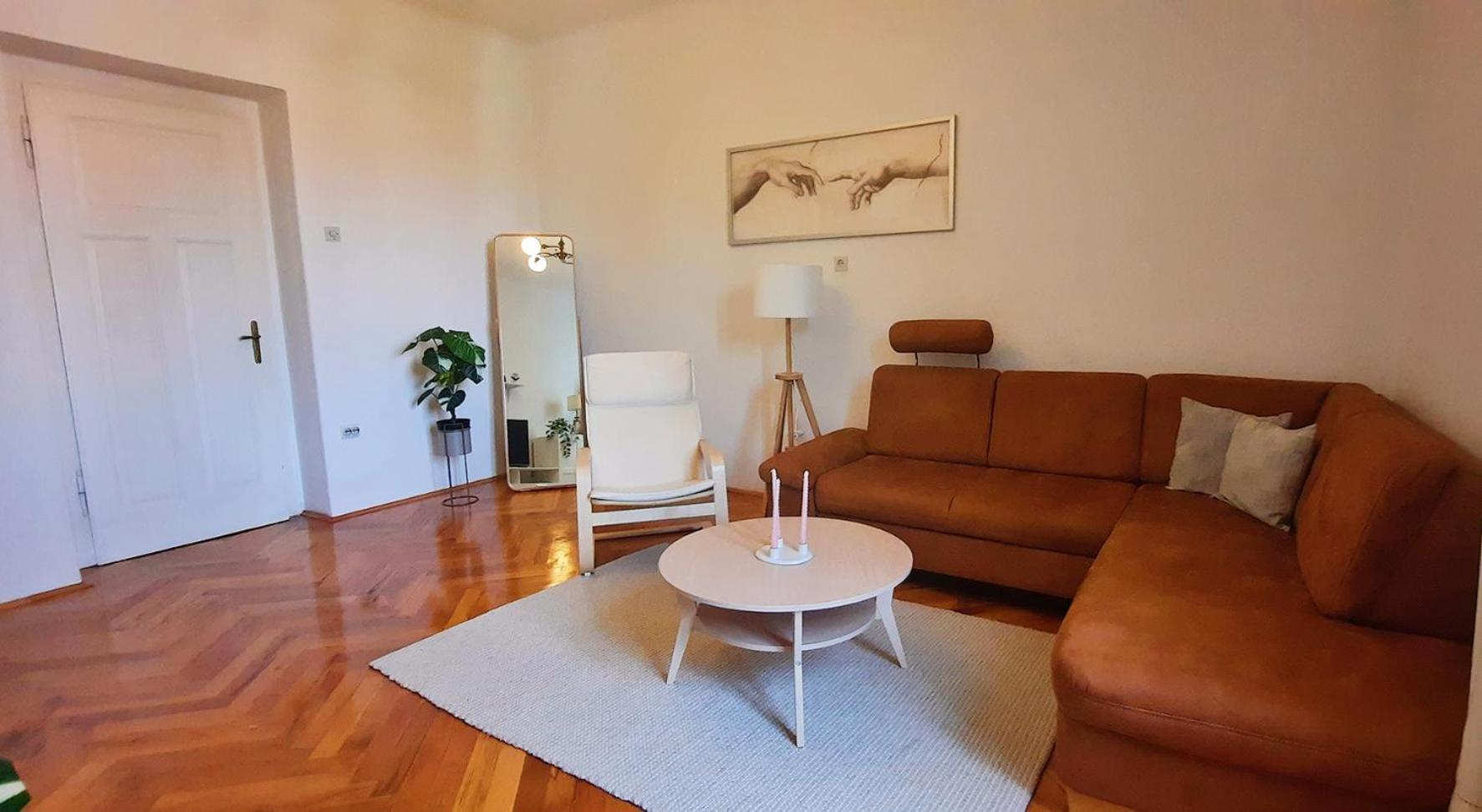Apartment Spacious Near Old Town Split